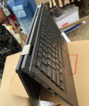 New Lenovo ThinkPad Yoga 8GB Intel Core I5 SSD 256GB