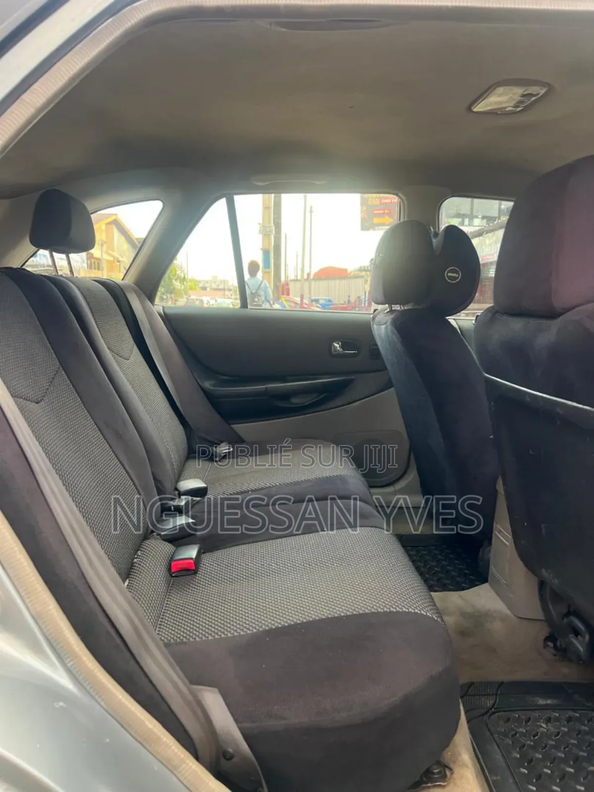 Mazda 323 1.6 2003 Gris