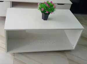 Table Centrale Moderne Sur Roulettes