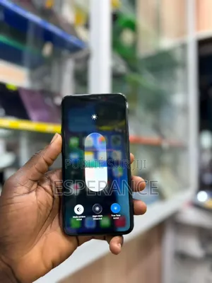 Apple iPhone 11 Pro Max 64 GB Rouge