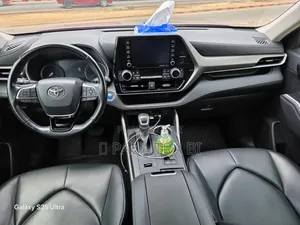 Toyota Highlander 2021 Rouge