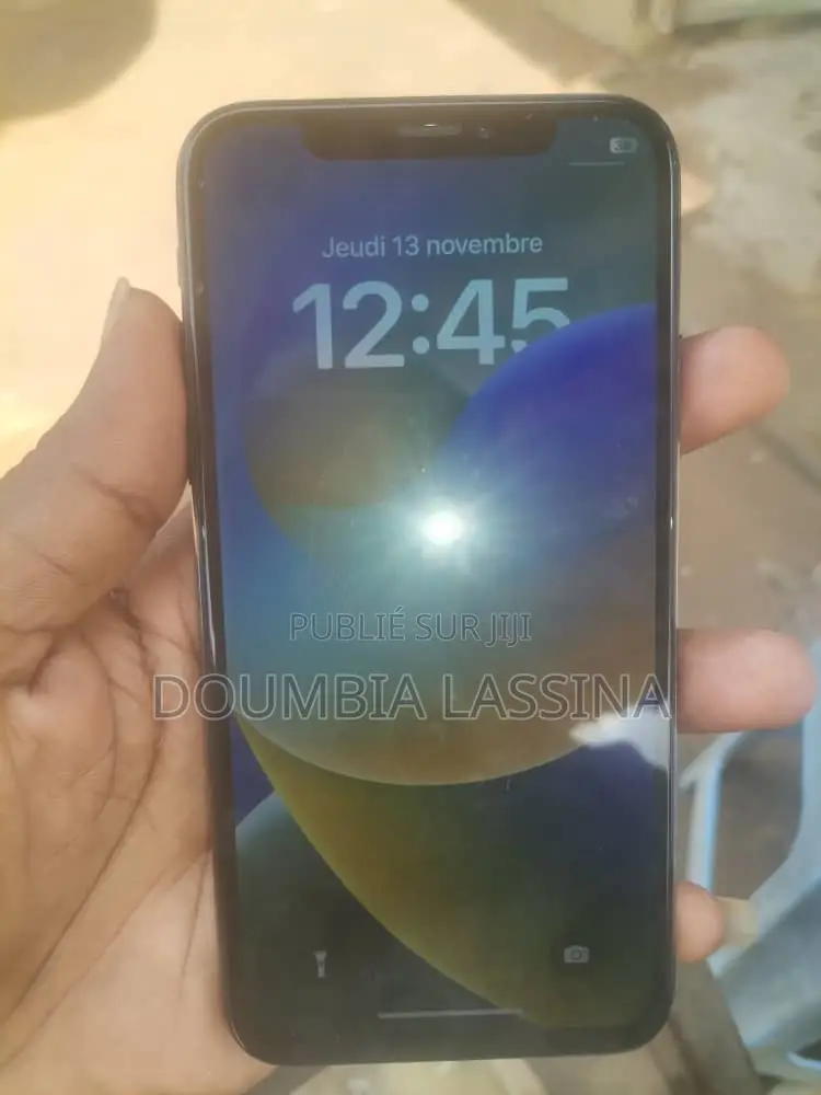 Apple iPhone XR 64 GB Black