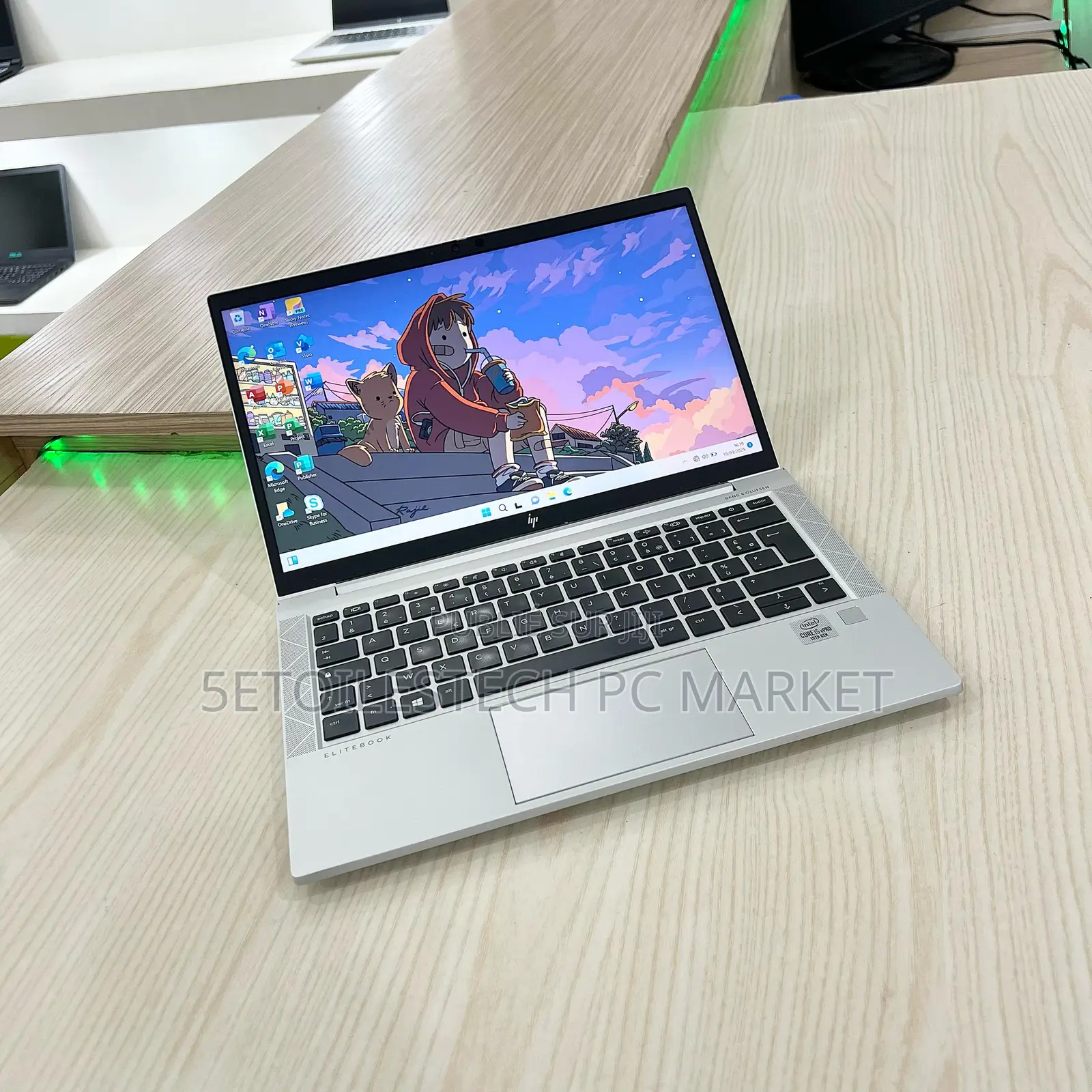 New HP EliteBook 830 G7 16GB Intel Core I5 SSD 256GB