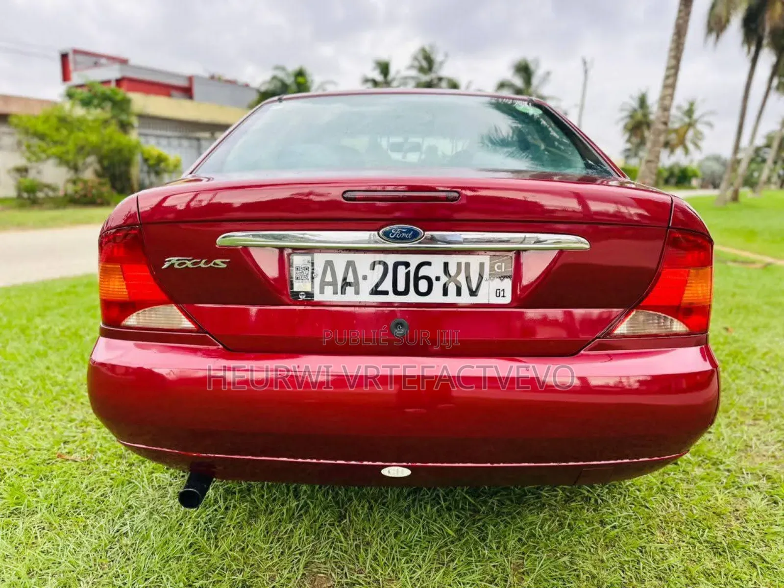 Ford Focus 2000 Rouge