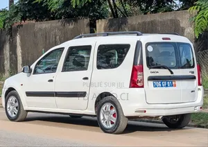 Photo - Renault Logan 2013 Blanc