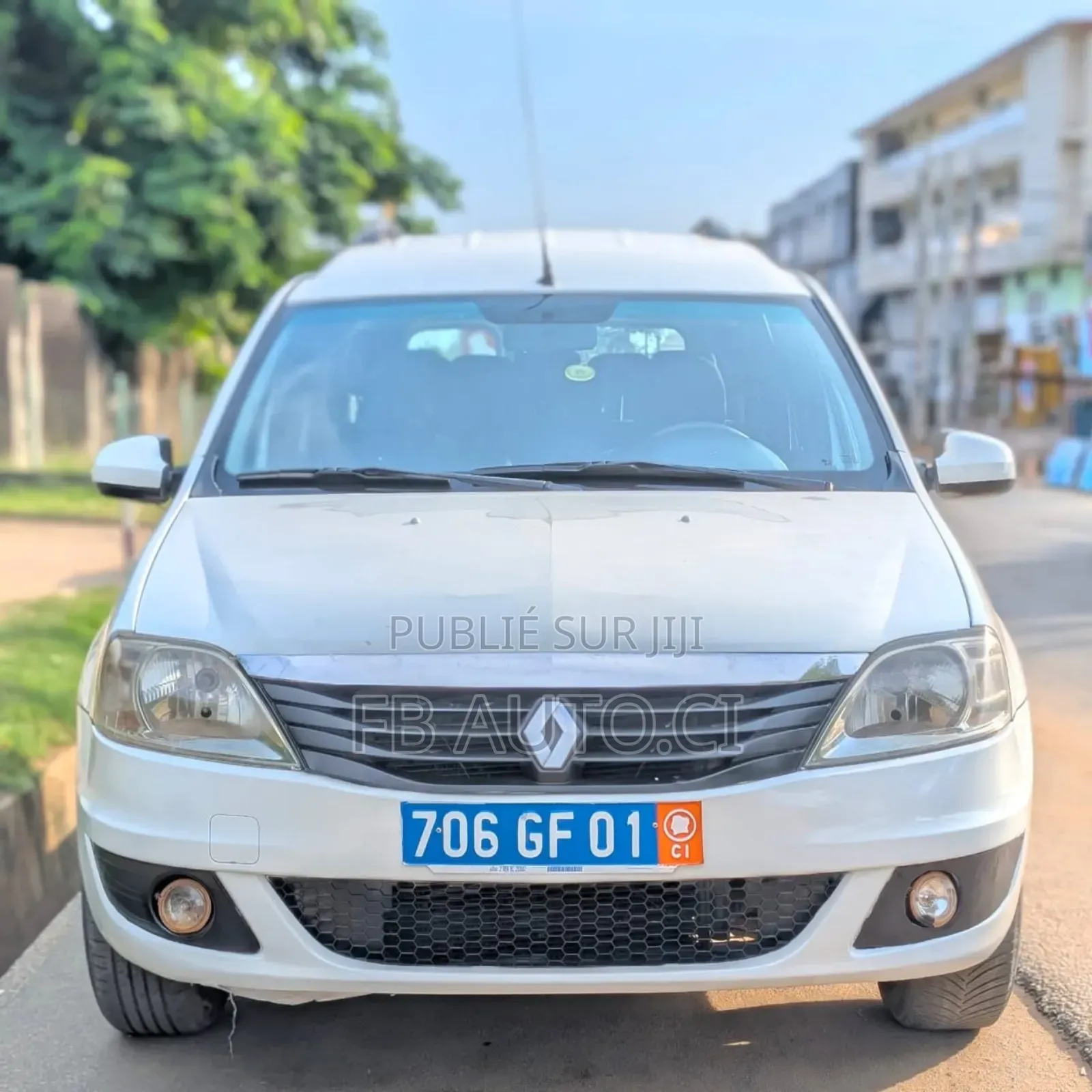 Renault Logan 2013 Blanc