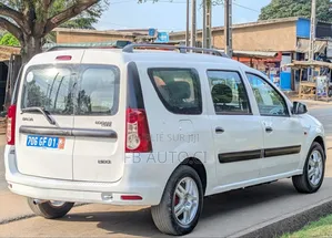 Renault Logan 2013 Blanc