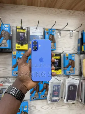 Photo - Apple iPhone 16 128 GB Blue