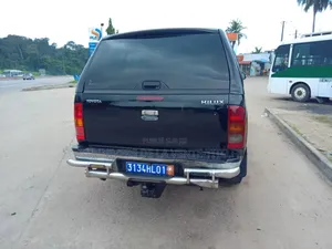 Toyota Hilux 2.0 VVT-i 2010 Black