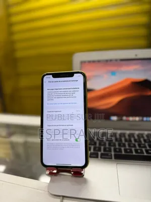 Apple iPhone 11 64 GB Jaune