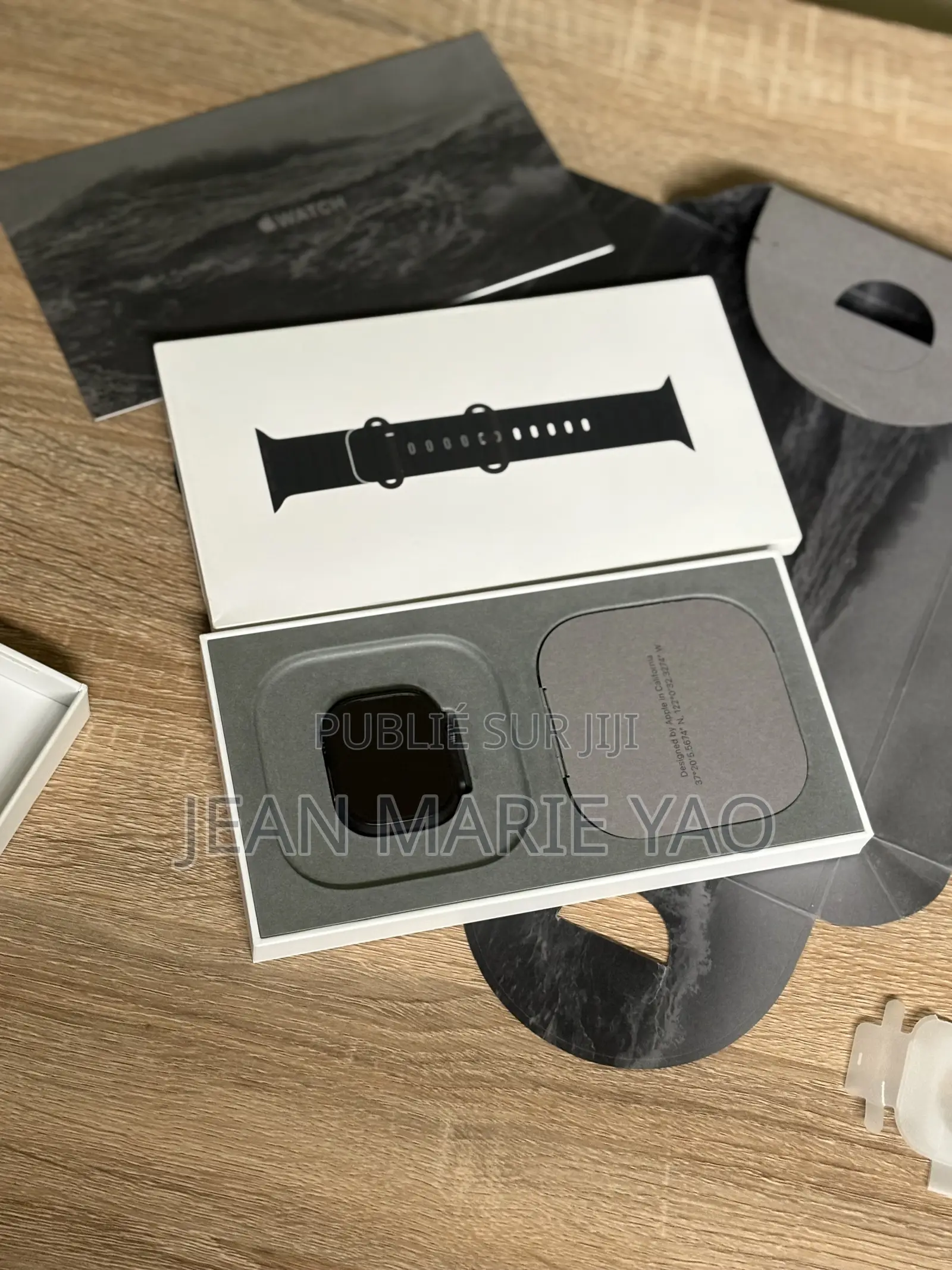 Apple Watch Ultra 2 Noir ( Noir )