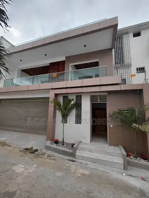 5chbre Duplex dans Cocody à Louer