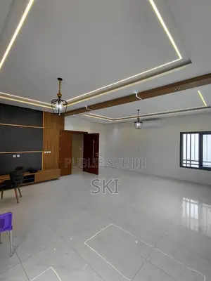 5chbre Duplex dans Cocody à Louer