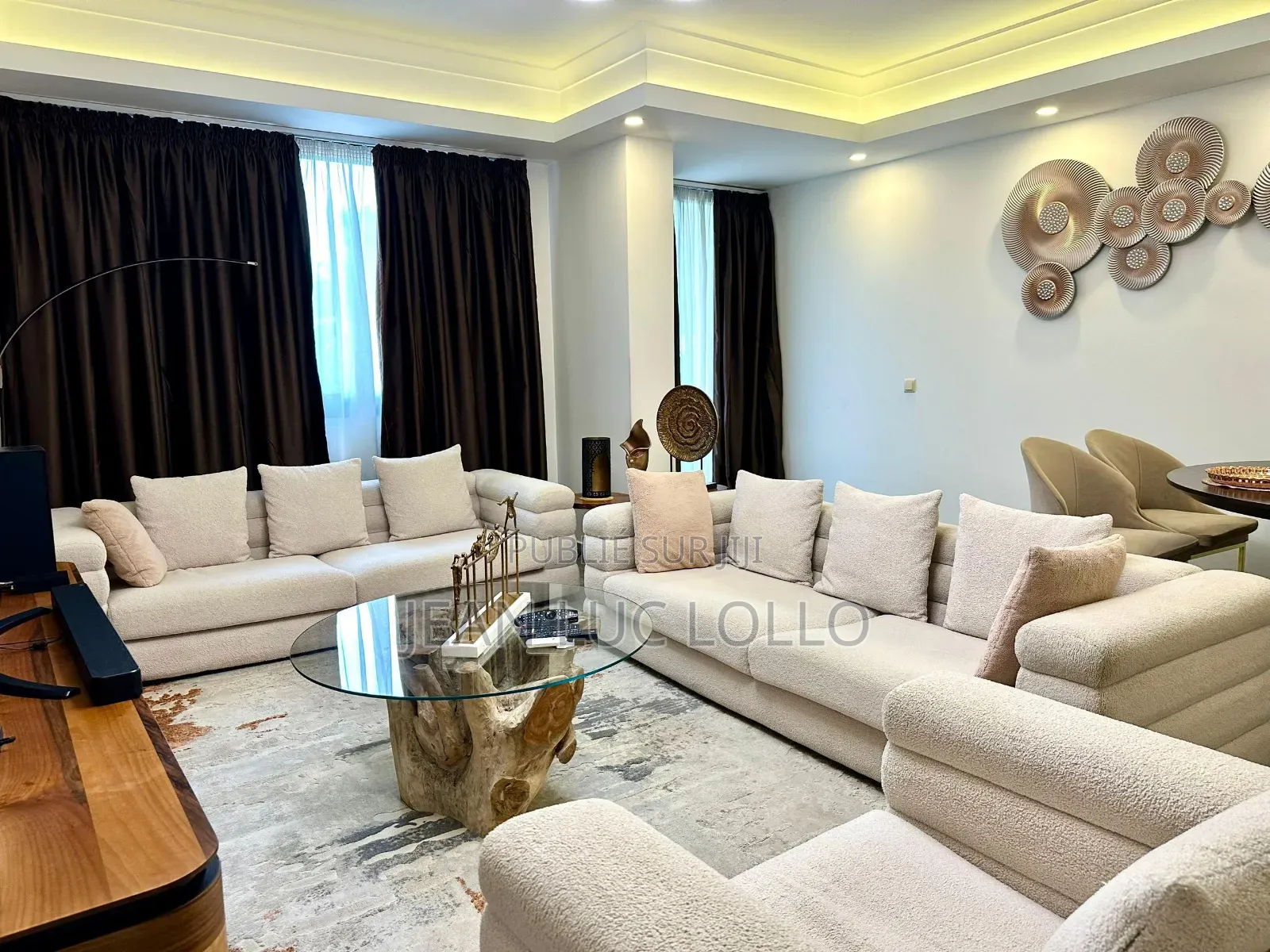 Furnished 3chbre Appartement dans Lollo, Marcory à Vendre