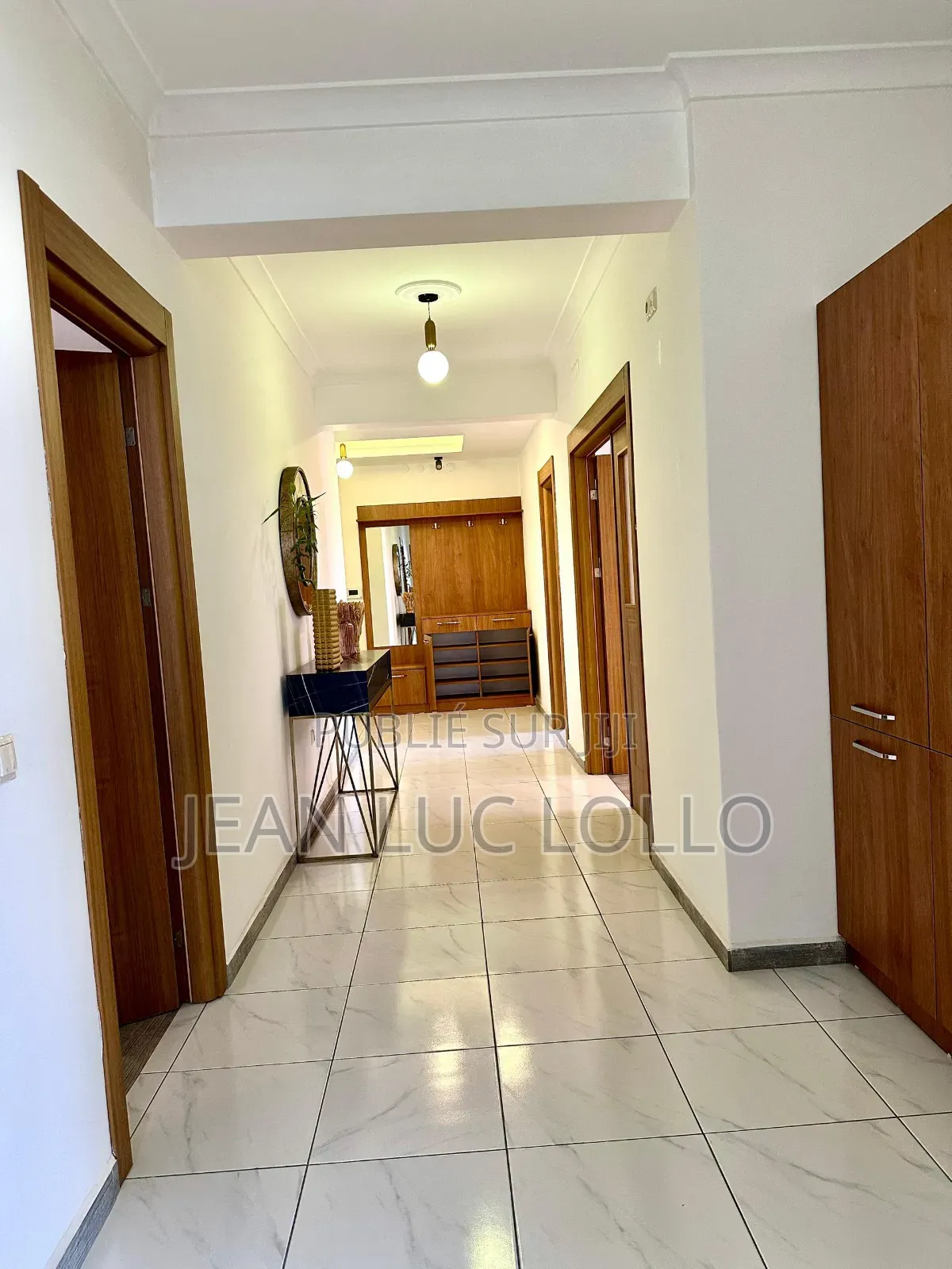 Furnished 3chbre Appartement dans Lollo, Marcory à Vendre