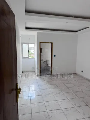 Photo - 2chbre Blocs d'appartements dans Ismael Coulibaly, Cocody à Vendre