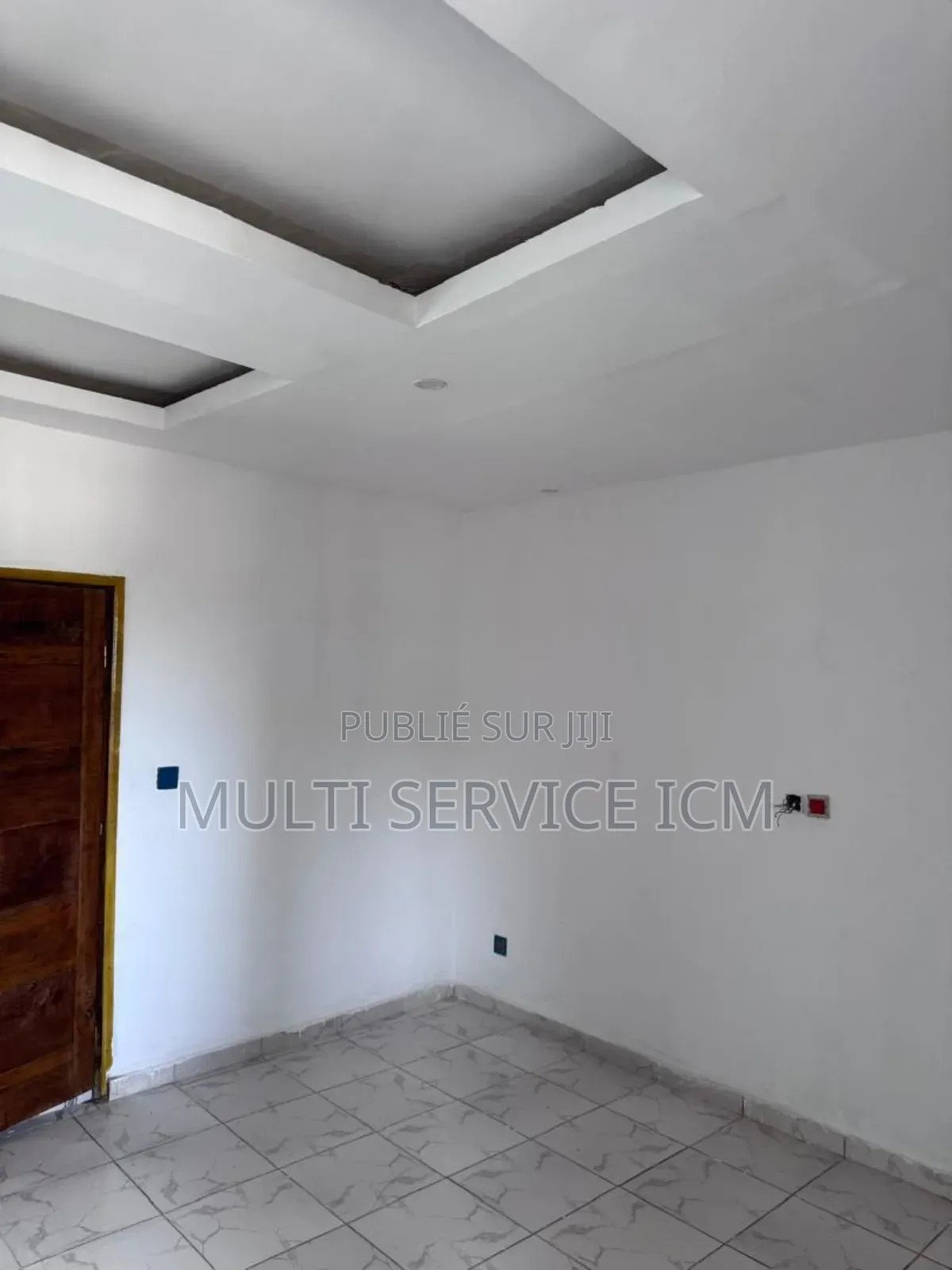 2chbre Blocs d'appartements dans Ismael Coulibaly, Cocody à Vendre