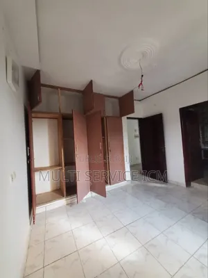 2chbre Blocs d'appartements dans Cocody à Vendre