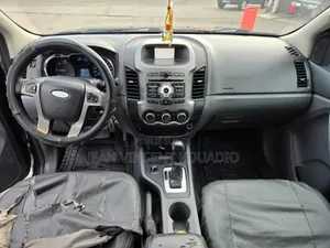 Ford Ranger Wildtrak 2013 Turquoise