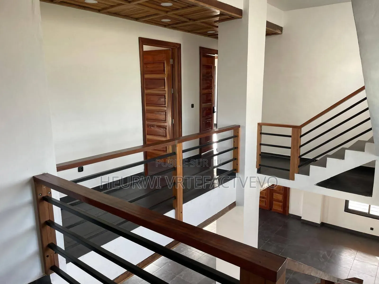 10chbre Duplex dans Bingerville Anan à Vendre