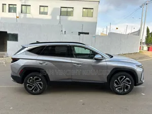 New Hyundai Tucson Limited AWD 2025 Argenté