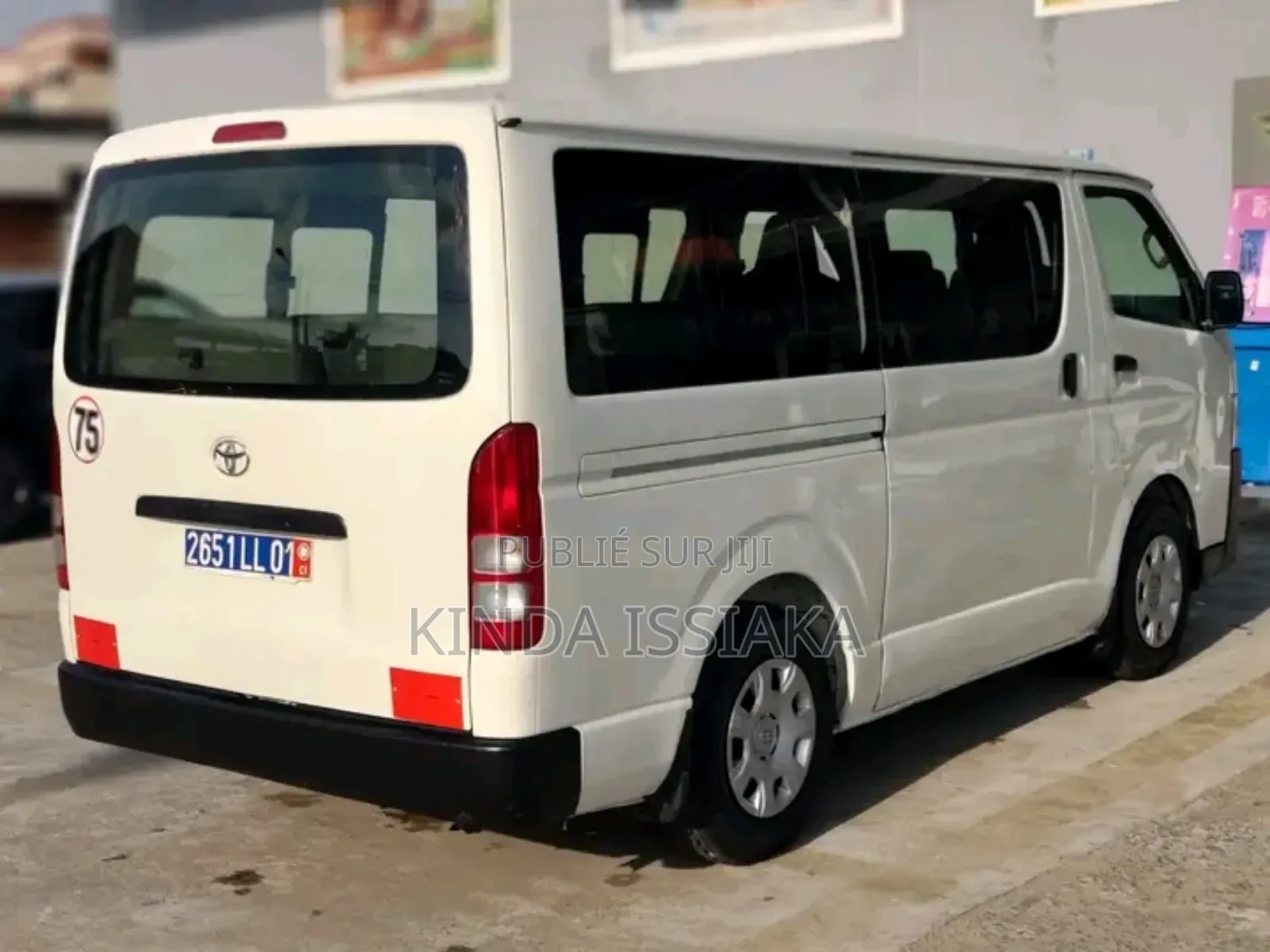 Toyota HiAce 2022 Blanc cassé