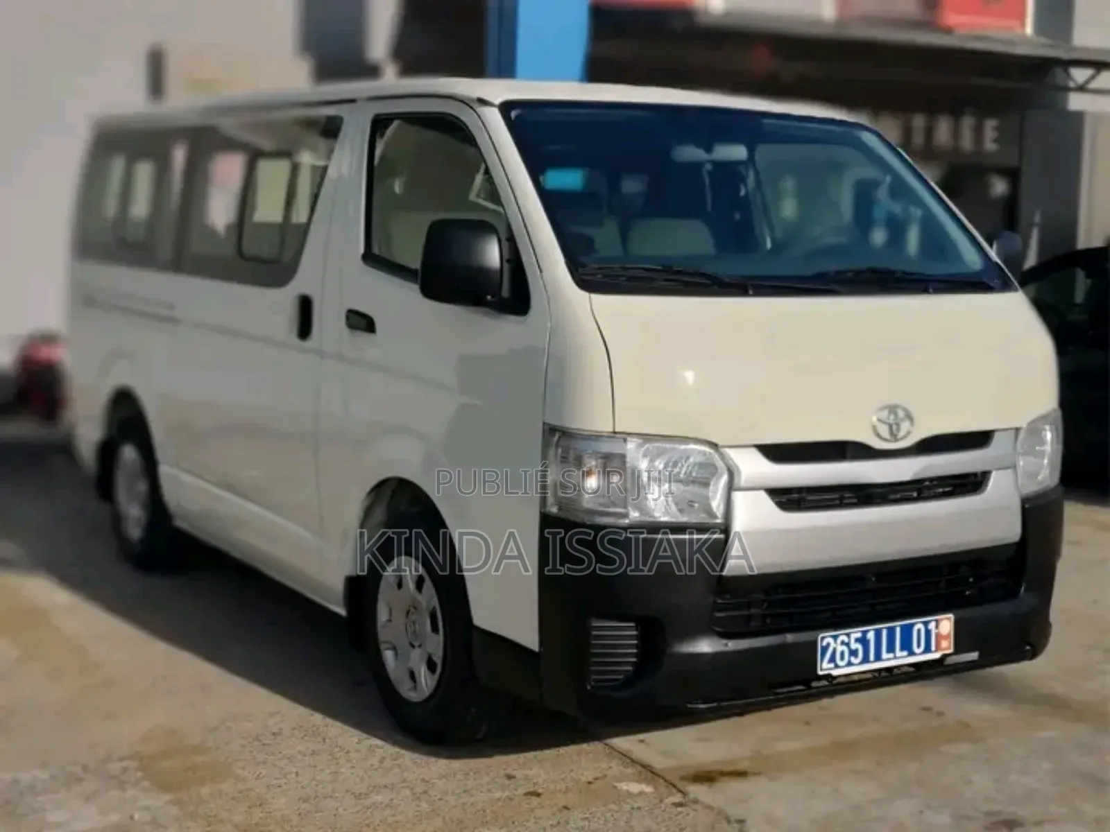 Toyota HiAce 2022 Blanc cassé
