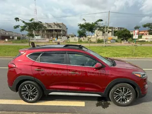 Photo - Hyundai Tucson 2021 Bordeaux