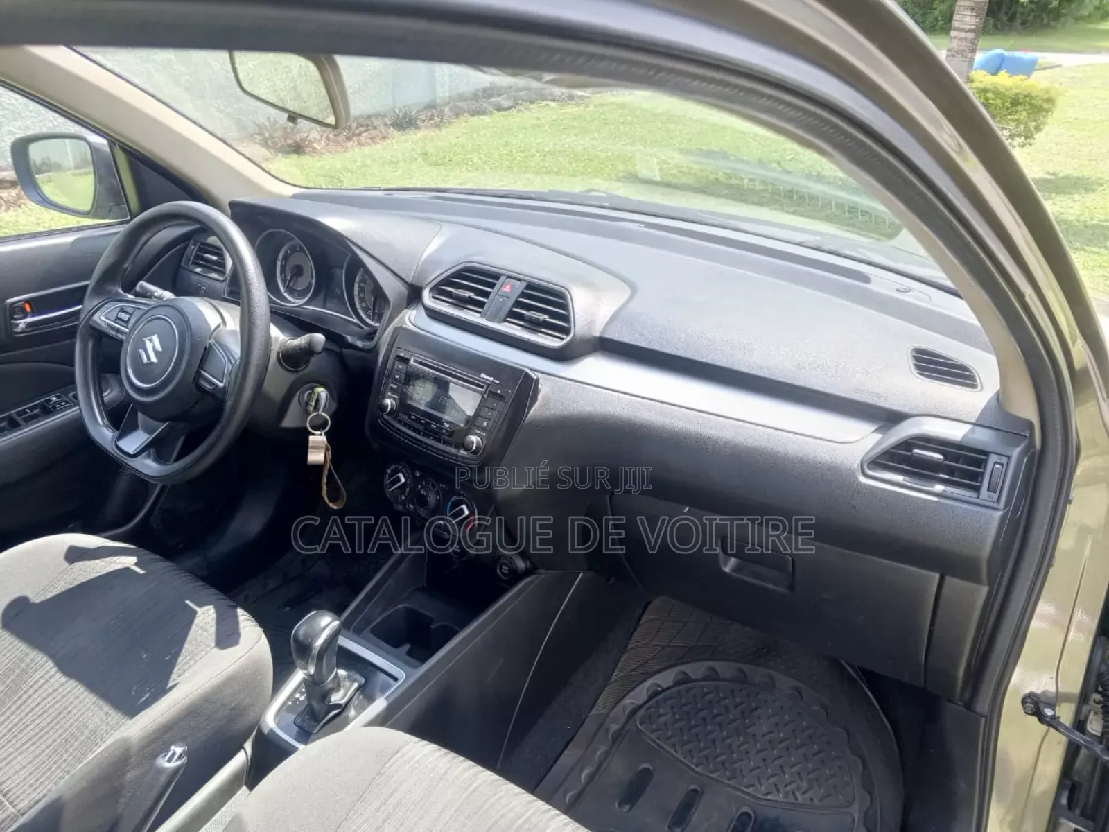 Suzuki Dzire 2025 Gris