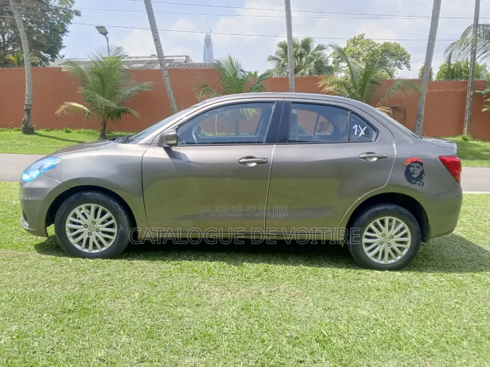 Suzuki Dzire 2025 Gris