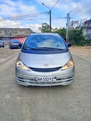 Photo - Toyota Previa 2.0 D 2001 Blanc cassé