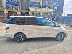 Toyota Previa 2.0 D 2001 Blanc cassé