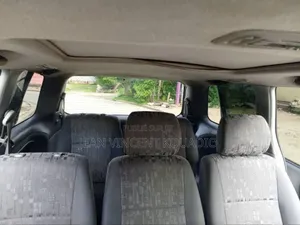 Toyota Previa 2.0 D 2001 Blanc cassé