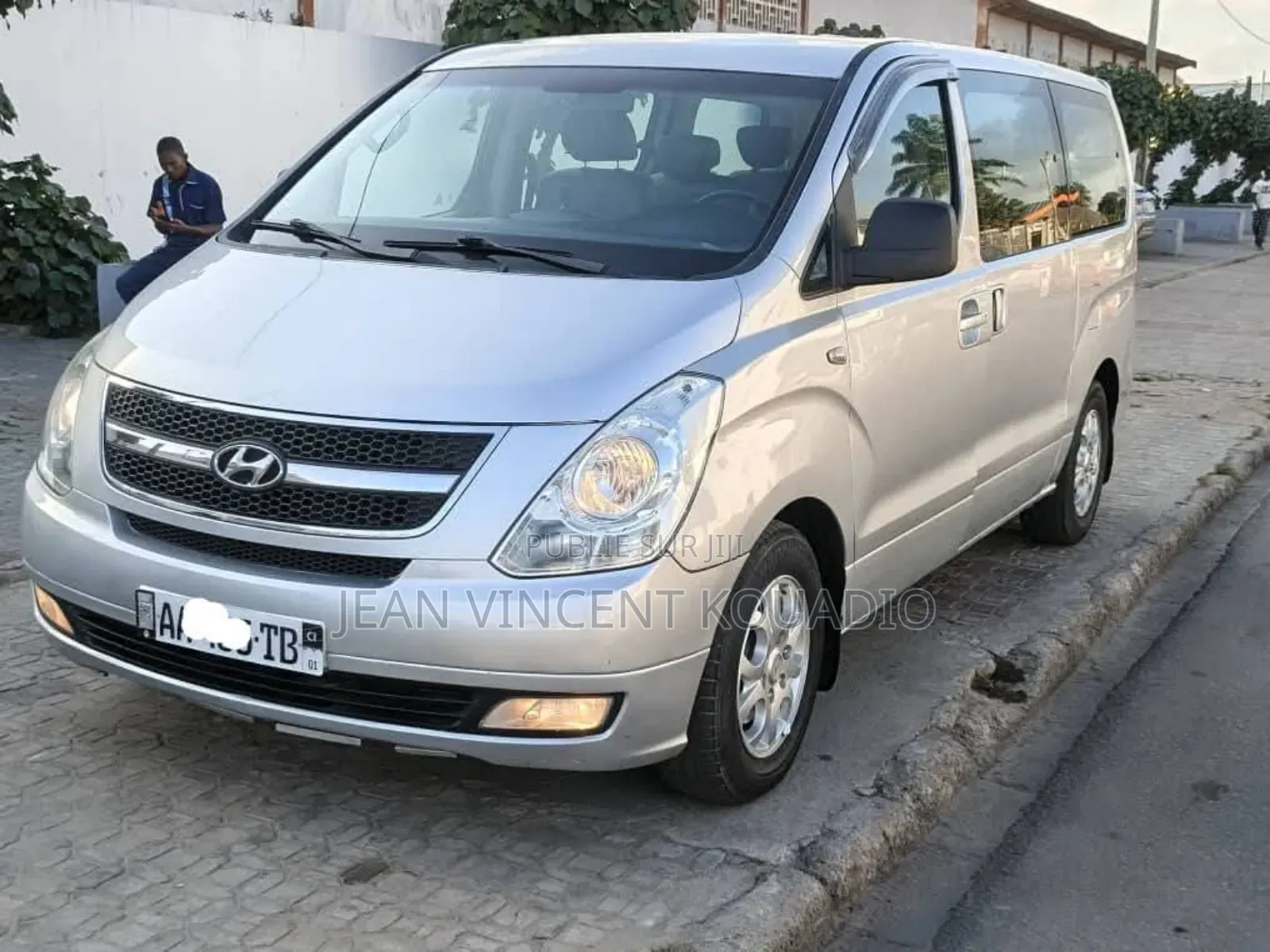 Hyundai H1 2018 Blanc cassé