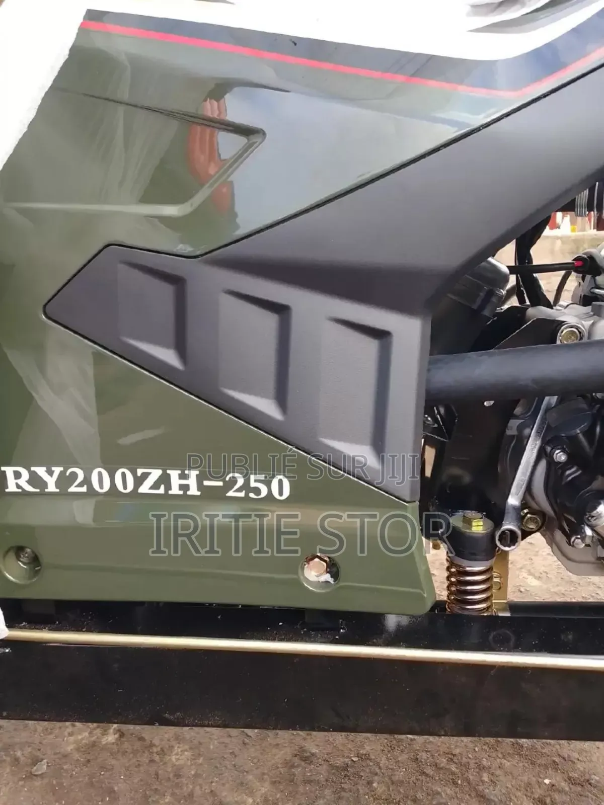 New Royal Moto/Vélomoteurs 2024 Vert