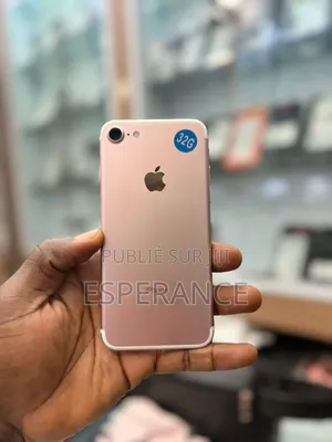 Photo - Apple iPhone 7 32 GB Doré