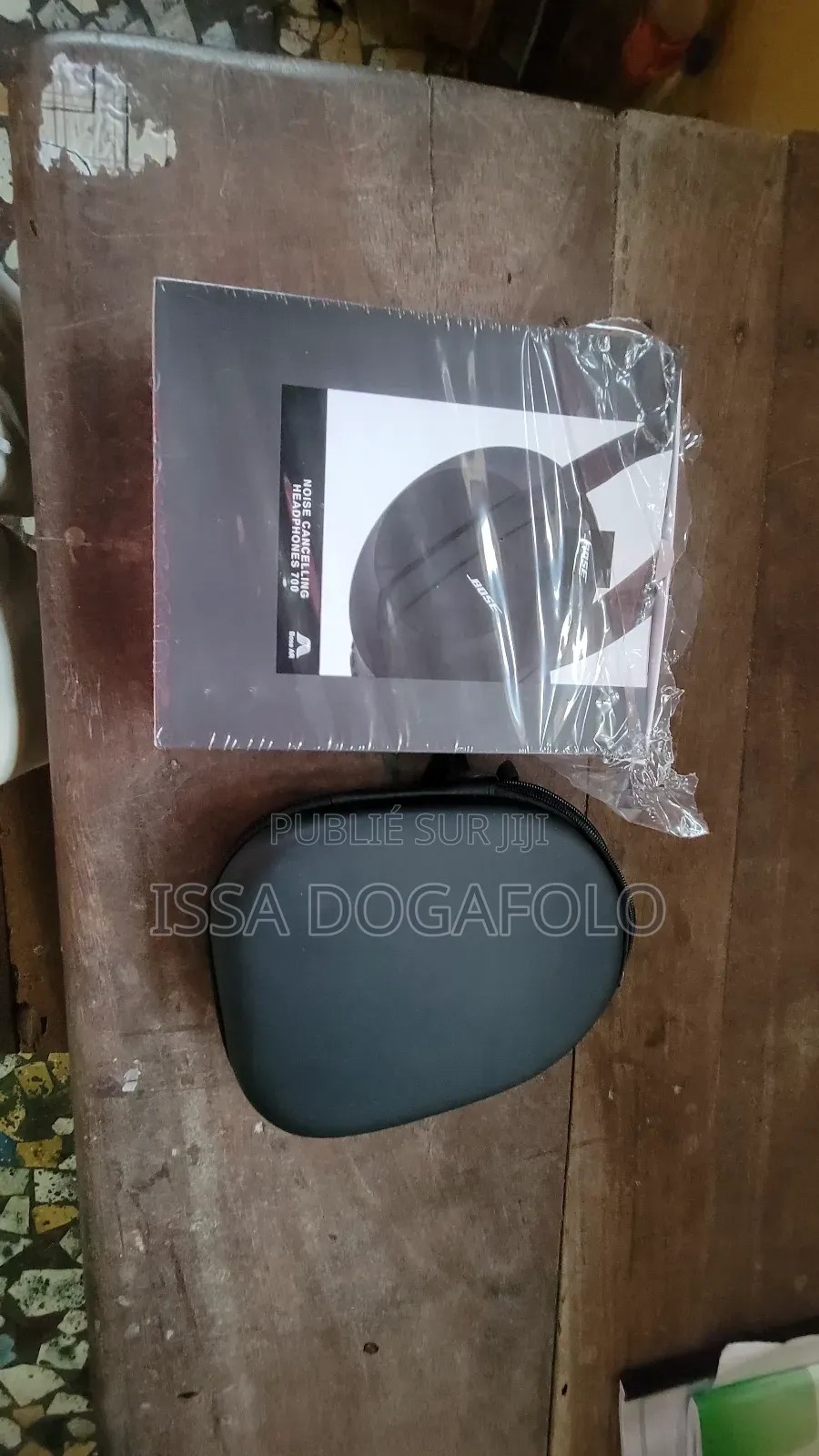 Casque Noise Cancelling Headphones 700