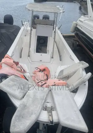 Bateau De Pêche Mer Et Plaisance