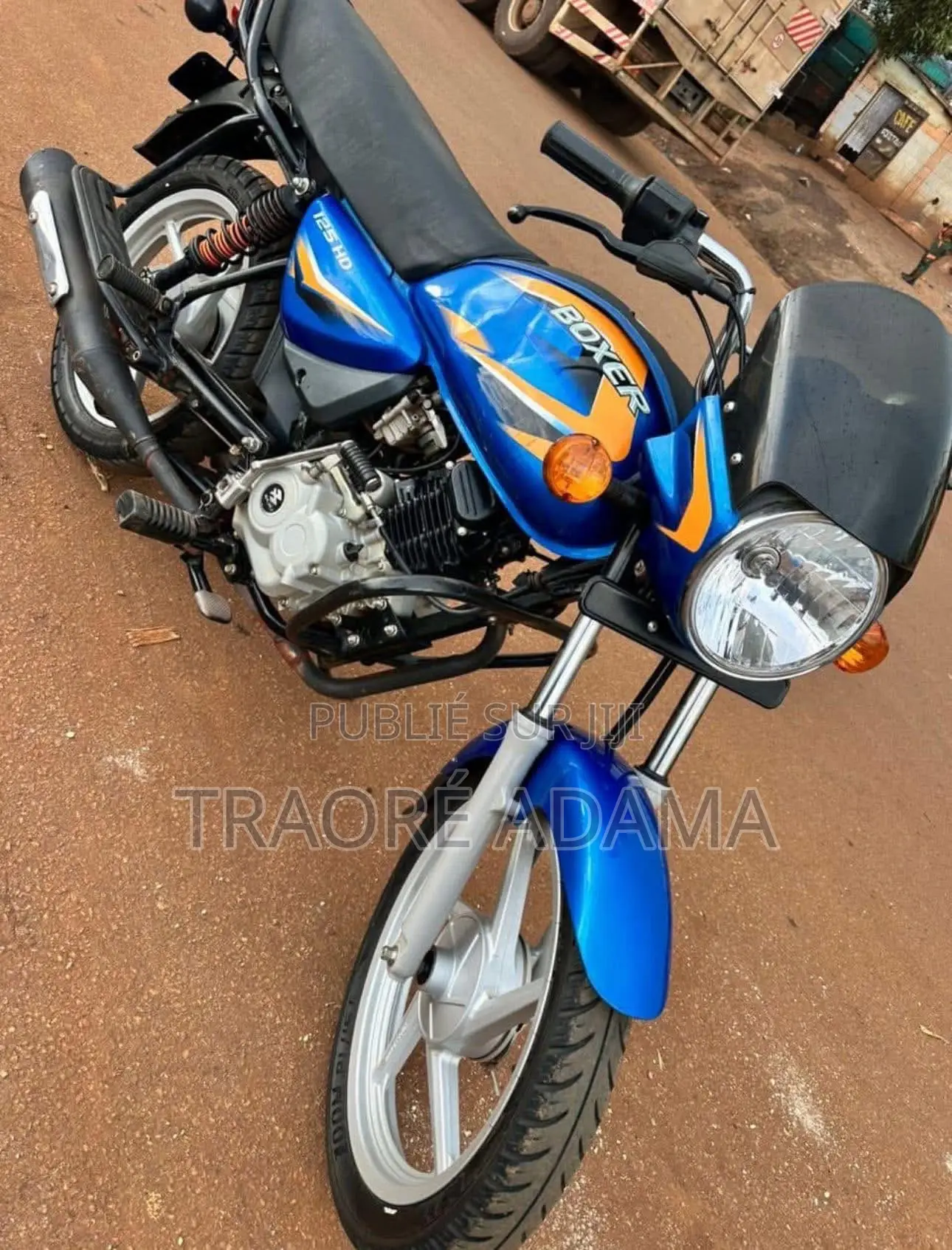 New Bajaj Boxer 125 2019 Blue