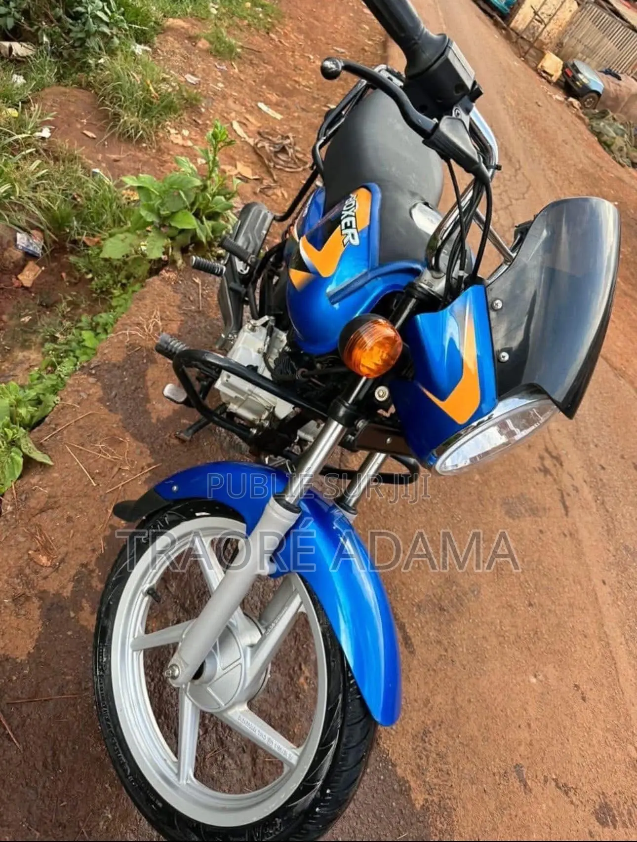 New Bajaj Boxer 125 2019 Blue