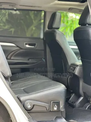 Toyota Highlander XLE 4x2 V6 (3.5L 6cyl 8A) 2018 Blanc