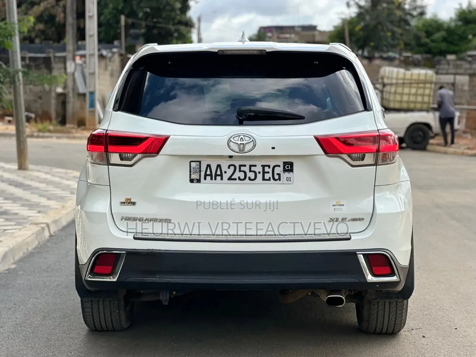 Toyota Highlander XLE 4x2 V6 (3.5L 6cyl 8A) 2018 Blanc