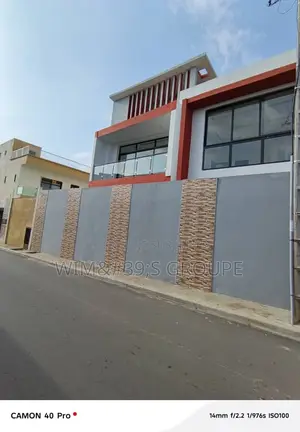 3chbre Duplex dans Wims Groupe, Cocody à Vendre