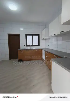 3chbre Duplex dans Wims Groupe, Cocody à Vendre