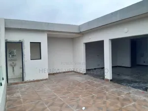 7chbre Duplex dans Angre Nouveau Chu, Cocody à Vendre