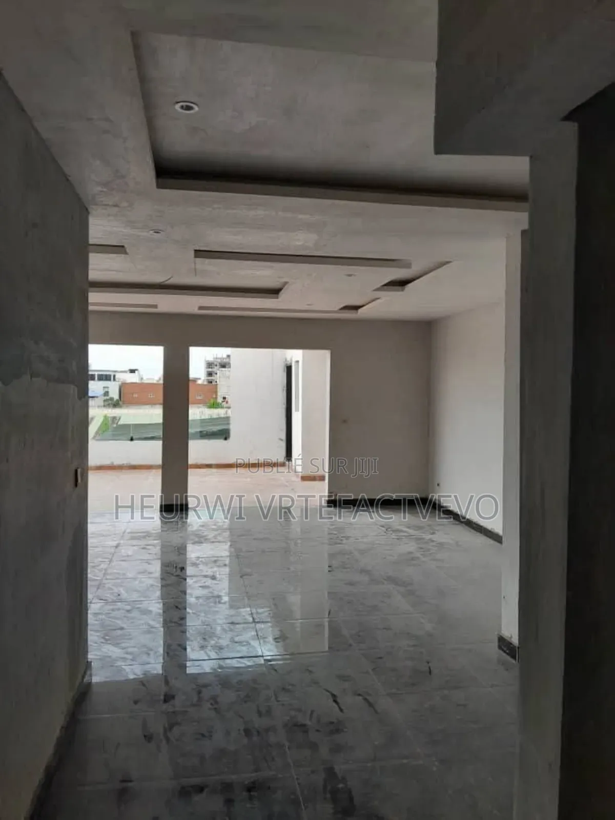 7chbre Duplex dans Angre Nouveau Chu, Cocody à Vendre