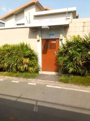 7chbre Duplex dans Zié Multi-Service, Cocody à Vendre
