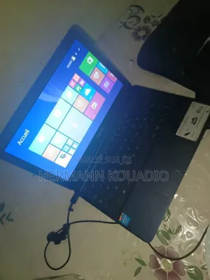 Photo - Ordinateur Portable Asus EeeBook X205TA 2GB Intel Atom SSD 32GB