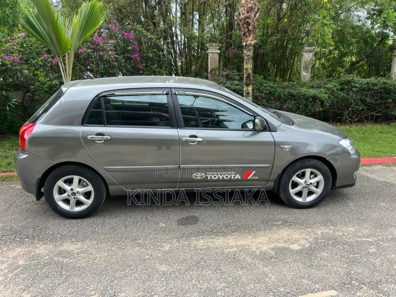 Toyota Corolla Sedan Automatic 2004 Gris