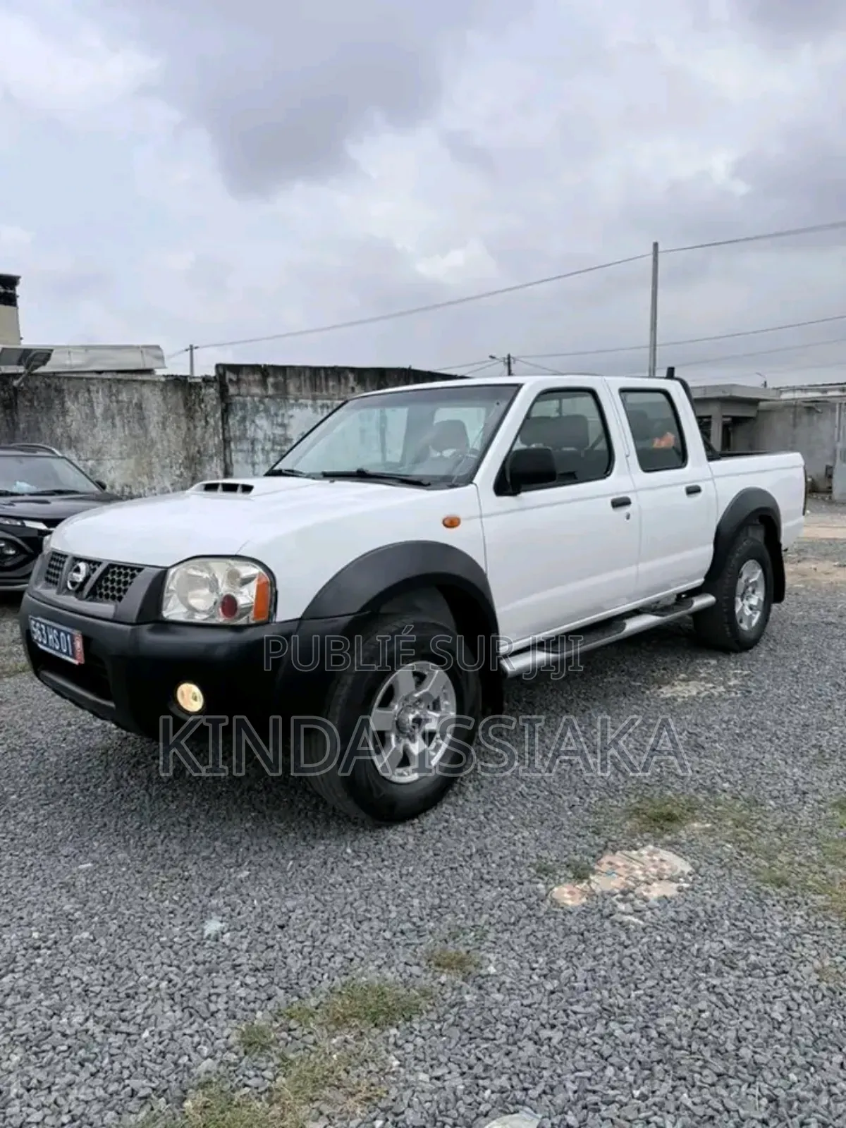 Nissan Hardbody 2018 Blanc cassé